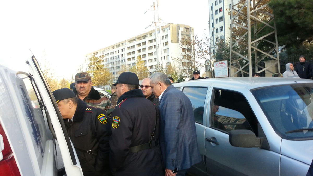 Bakıda səhər saatlarında intihara cəhd olub (FOTO,VİDEO) (ƏLAVƏ OLUNUB)