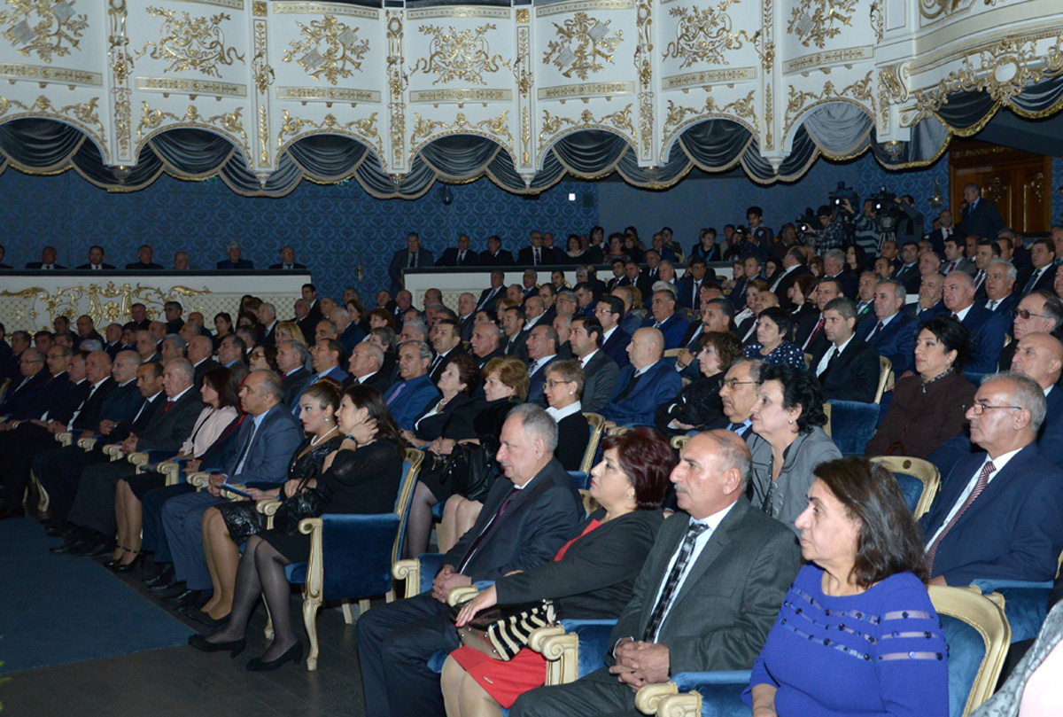 Azərbaycan Həmkarlar İttifaqlarının yaranmasının 110 illiyi münasibətilə yubiley tədbiri keçirilib (FOTO)