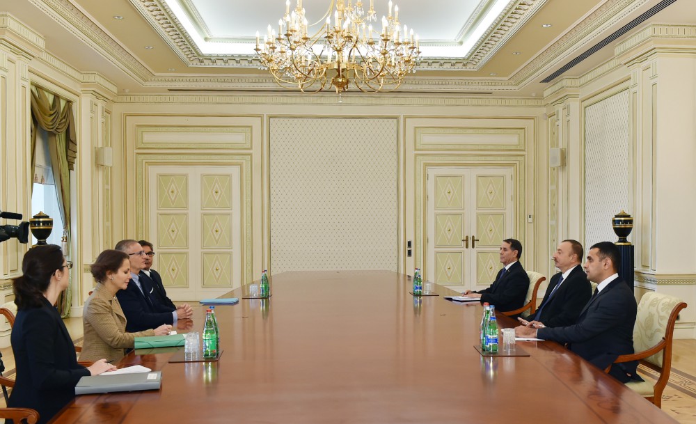 Prezident İlham Əliyev Fransa nümayəndə heyətini qəbul edib (FOTO)