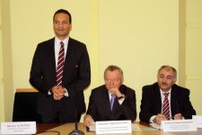 Kiyevdə görkəmli oftalmoloq alim, akademik Zərifə Əliyevanın xatirəsinə həsr edilən kitabın təqdimatı olub (FOTO)
