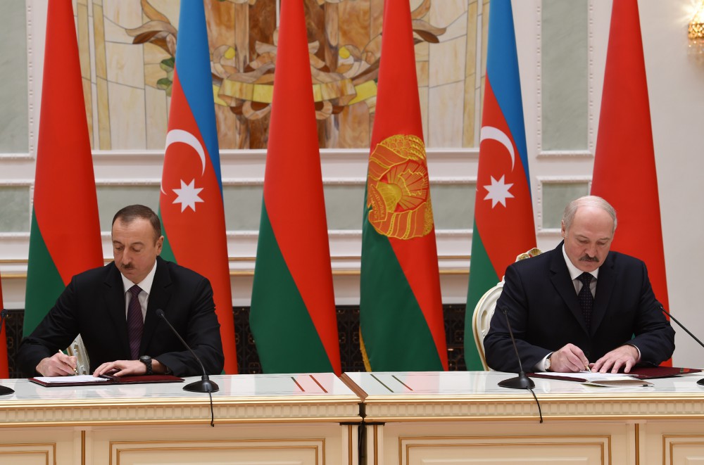 Azərbaycan və Belarus 4 sənəd imzaladılar (FOTO)