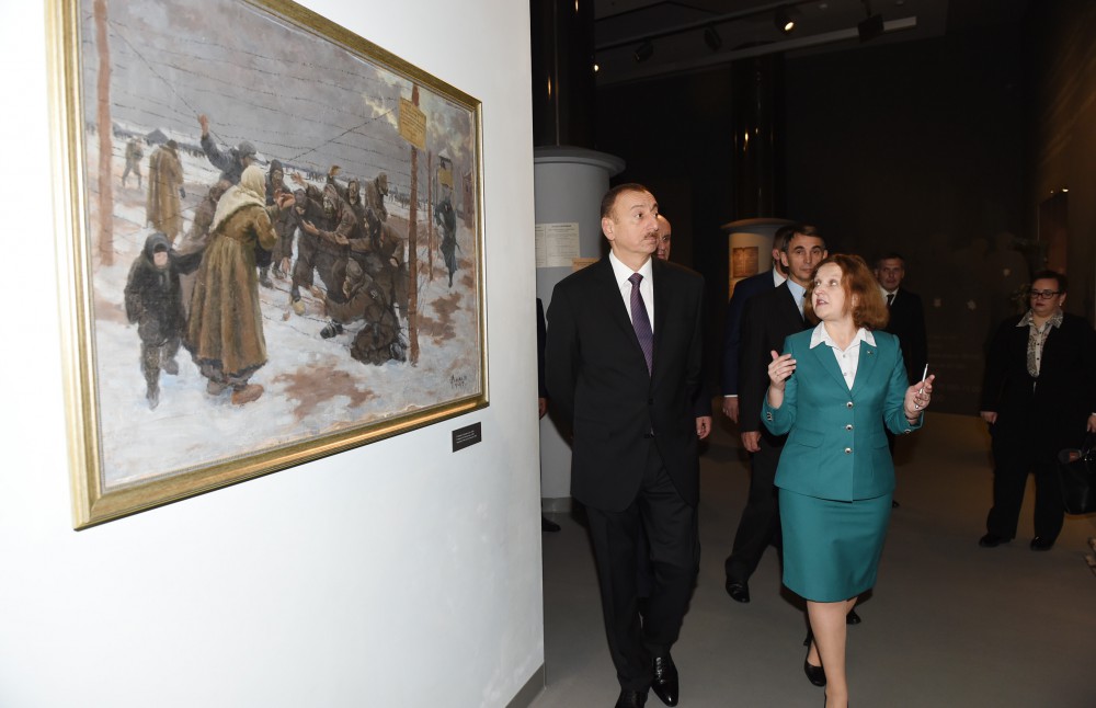 Prezident İlham Əliyev Belarus Dövlət Böyük Vətən Müharibəsi Tarixi Muzeyi ilə tanış olub (FOTO)