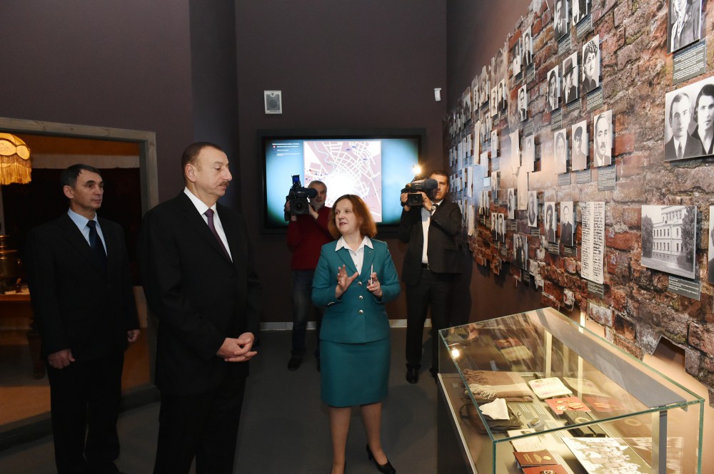 Prezident İlham Əliyev Belarus Dövlət Böyük Vətən Müharibəsi Tarixi Muzeyi ilə tanış olub (FOTO)