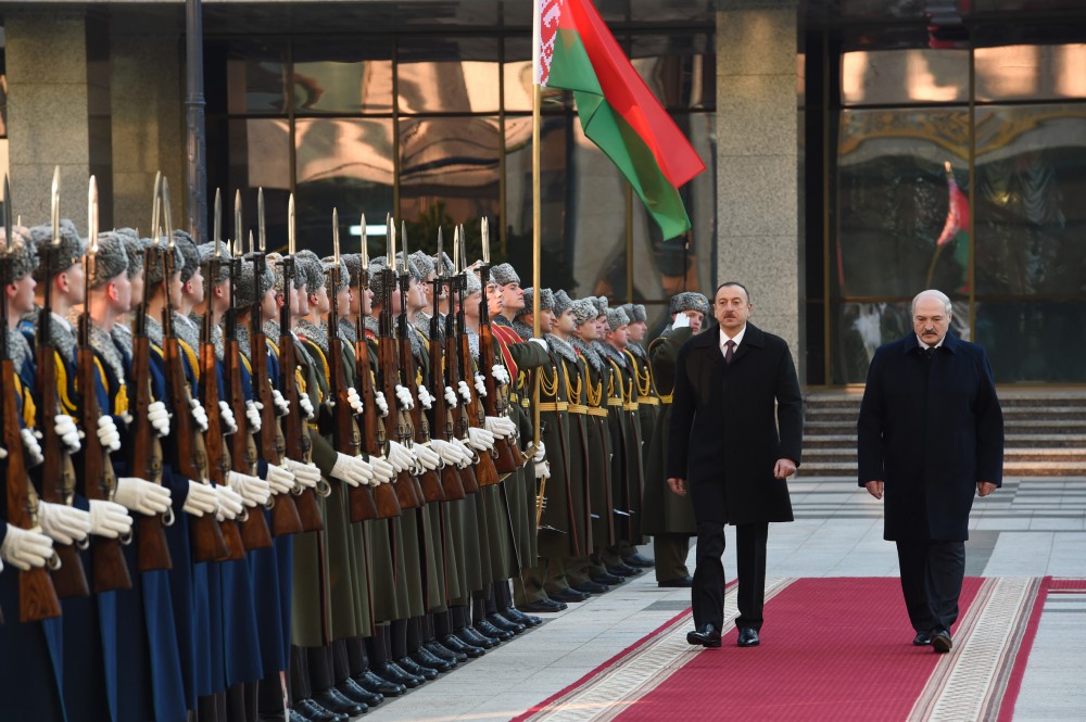 Prezident İlham Əliyevin Belarusda rəsmi qarşılanma mərasimi olub (FOTO)
