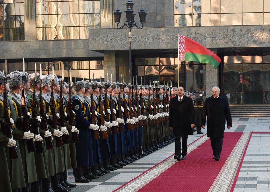 Prezident İlham Əliyevin Belarusda rəsmi qarşılanma mərasimi olub (FOTO)