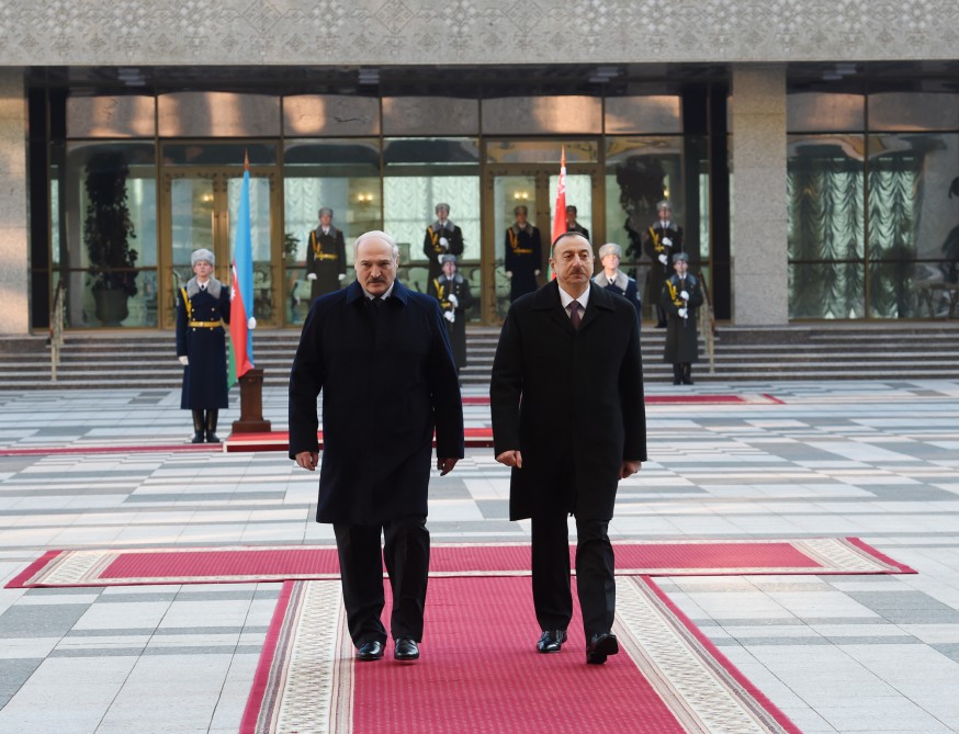 Prezident İlham Əliyevin Belarusda rəsmi qarşılanma mərasimi olub (FOTO)