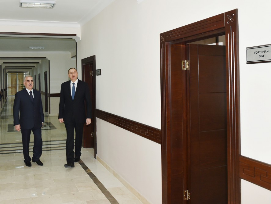 Naxçıvanda 2 saylı uşaq musiqi məktəbinin yeni binası istifadəyə verilib (FOTO)