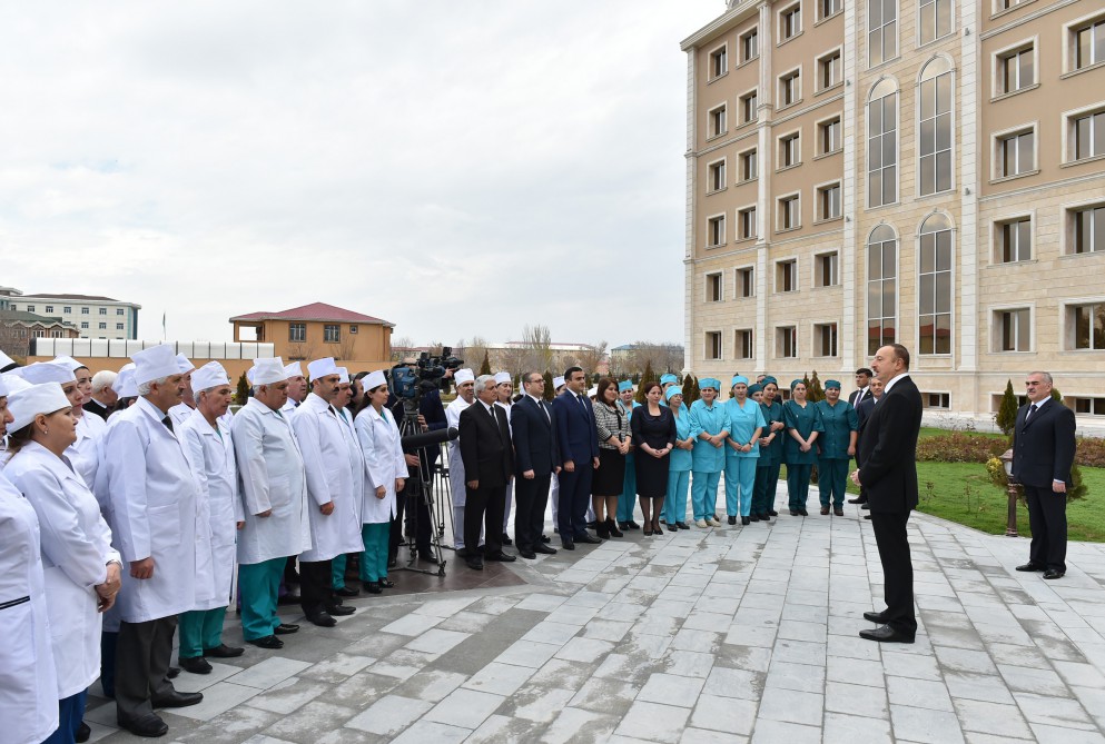 Prezident İlham Əliyev Naxçıvan Muxtar Respublika Xəstəxanasının açılışını edib  (FOTO)