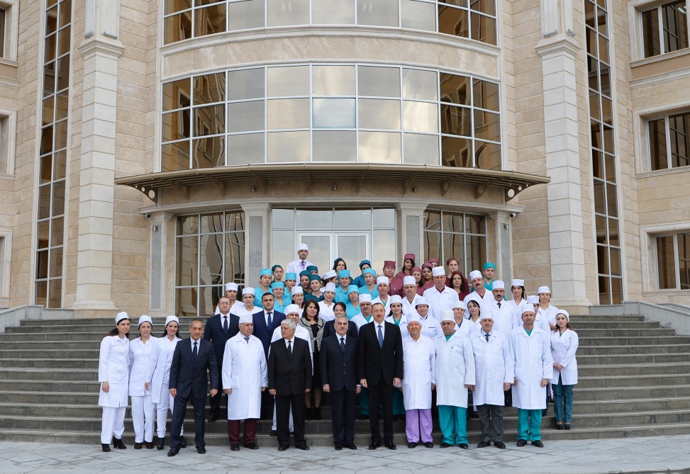 Prezident İlham Əliyev Naxçıvan Muxtar Respublika Xəstəxanasının açılışını edib  (FOTO)
