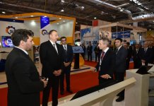 Prezident İlham Əliyev "BakuTel-2015" sərgisi ilə tanış olub (FOTO)
