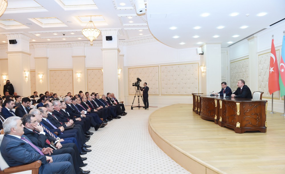 Prezident İlham Əliyev:  Türkiyə-Azərbaycan birliyi və siyasəti bölgədə sabitləşdirici rol oynayır (FOTO)