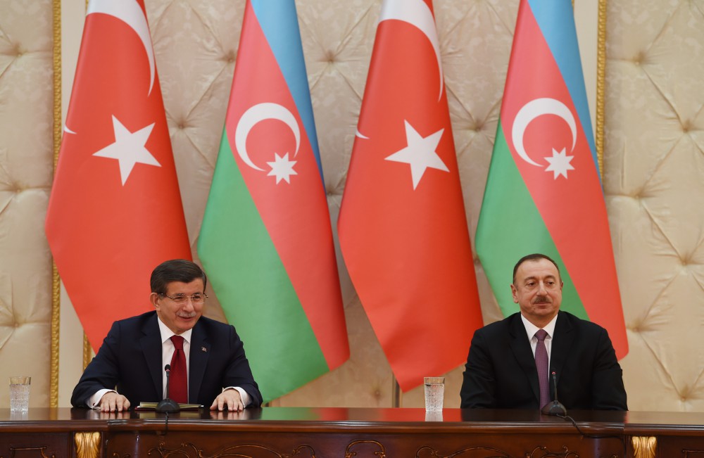Prezident İlham Əliyev:  Türkiyə-Azərbaycan birliyi və siyasəti bölgədə sabitləşdirici rol oynayır (FOTO)