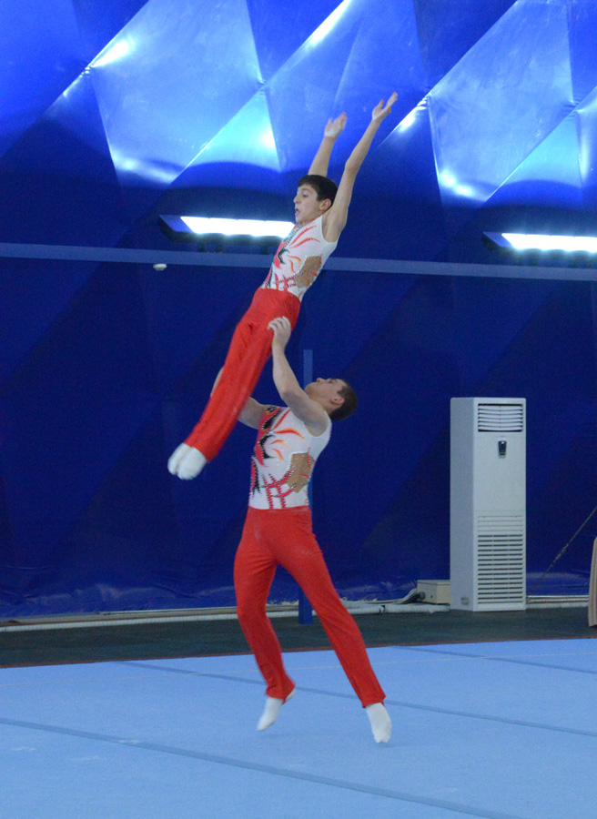 İdman gimnastikası və akrobatika üzrə Birgə Azərbaycan Birinciliyində ilk günün qalibləri mükafatlandırıldı (FOTO)