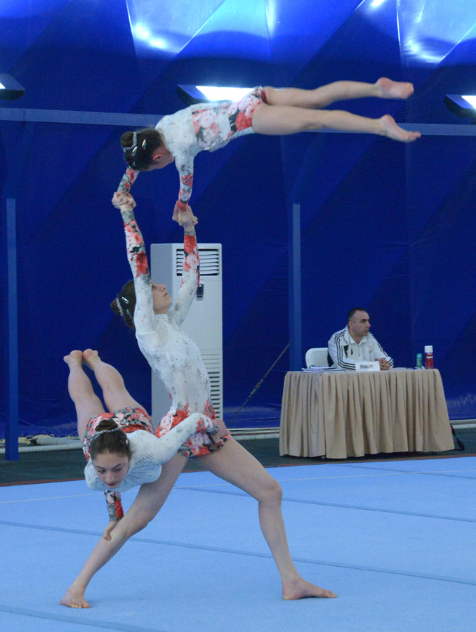 İdman gimnastikası və akrobatika üzrə Birgə Azərbaycan Birinciliyində ilk günün qalibləri mükafatlandırıldı (FOTO)