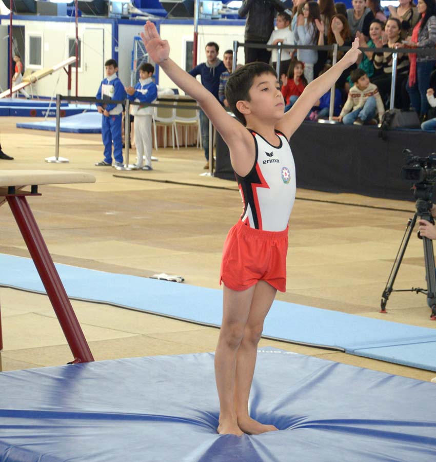 Bakıda kişi idman gimnastikası üzrə çoxnövçülükdə yarışlar başlayıb (FOTO)