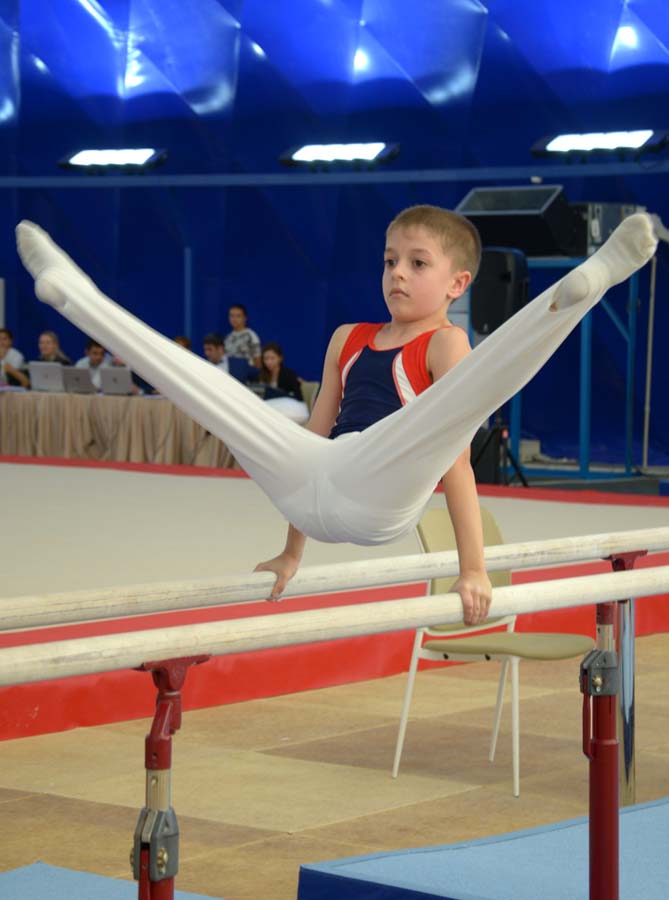 Bakıda kişi idman gimnastikası üzrə çoxnövçülükdə yarışlar başlayıb (FOTO)