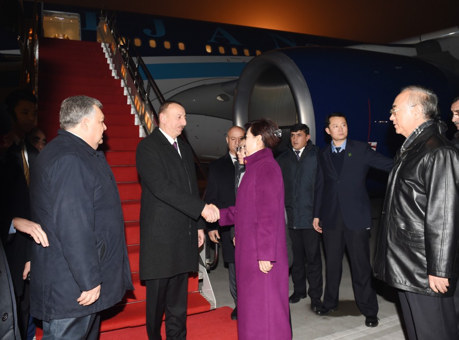 Prezident İlham Əliyev Çində dövlət səfərindədir (FOTO)