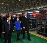 Prezident İlham Əliyev Çinin Sian şəhərində avtomobil zavodu ilə tanış olub (FOTO)
