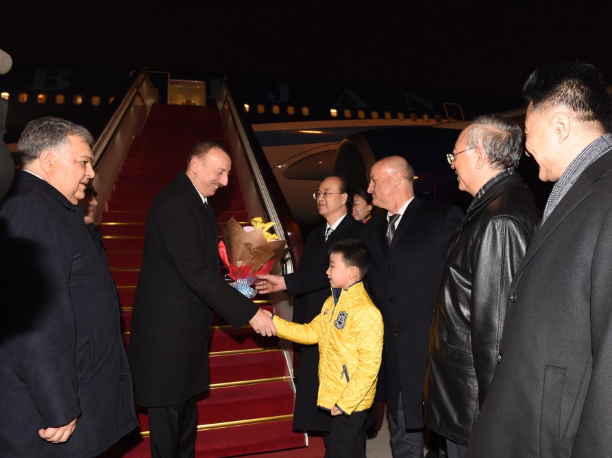 Prezident İlham Əliyev Çinin paytaxtı Pekinə gəlib (FOTO)
