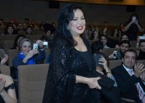 Türkan Şoray və qızı Bakıda film təqdim etdilər (FOTO)