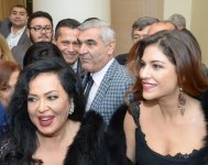 Türkan Şoray və qızı Bakıda film təqdim etdilər (FOTO)