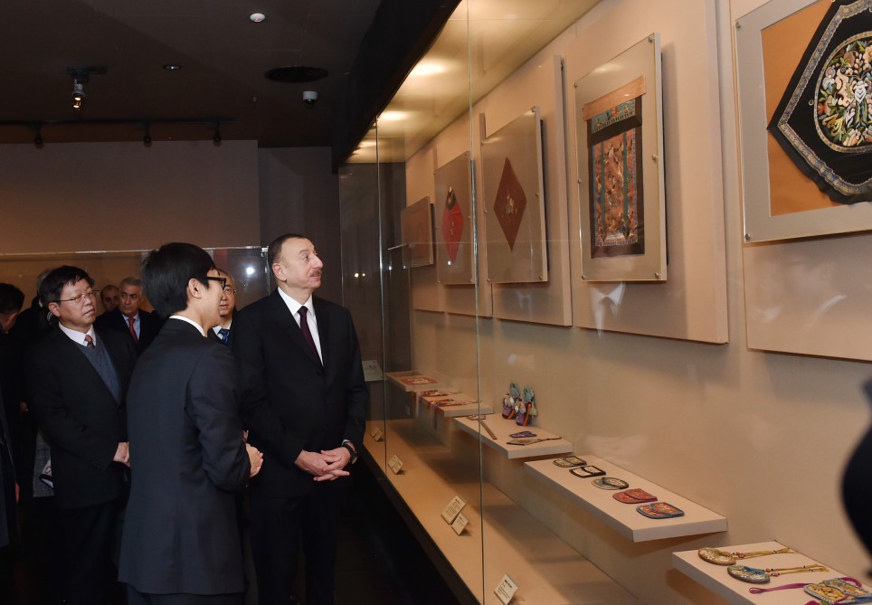 Prezident İlham Əliyev Pekində Paytaxt Muzeyi ilə tanış olub (FOTO)