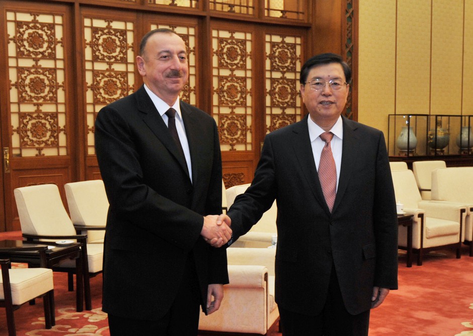 Prezident İlham Əliyev Ümumçin Xalq Nümayəndələri Yığıncağı Daimi Komitəsinin sədri ilə görüşüb (FOTO)