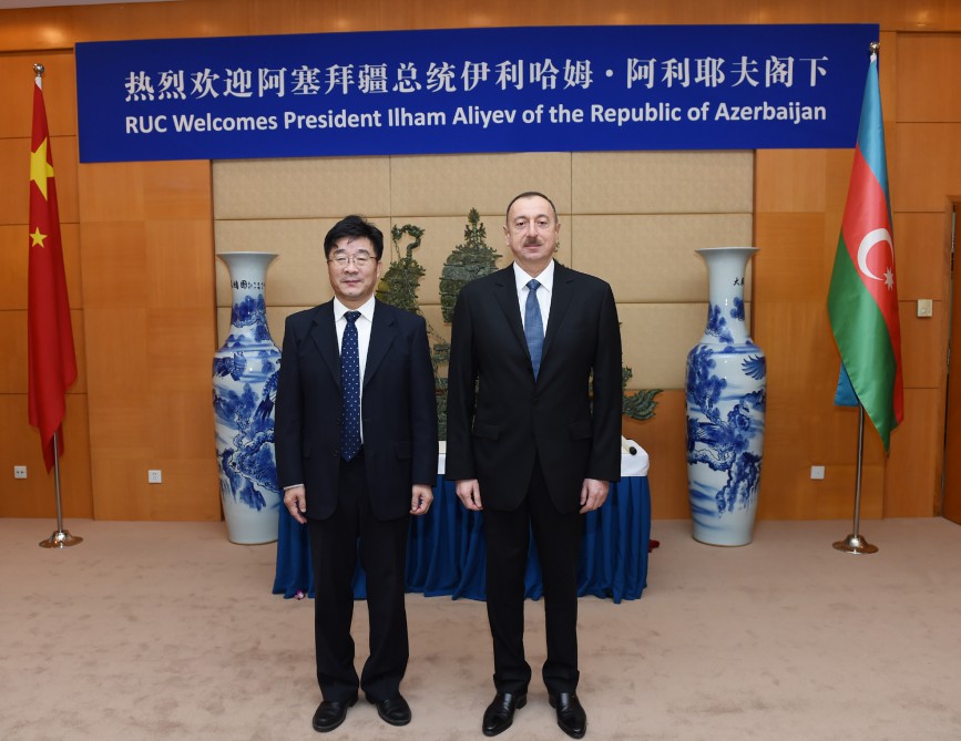 Prezident İlham Əliyev: Neftin qiymətinin aşağı düşməsinə baxmayaraq, ölkəmizdə iqtisadiyyat inkişaf edir (FOTO)