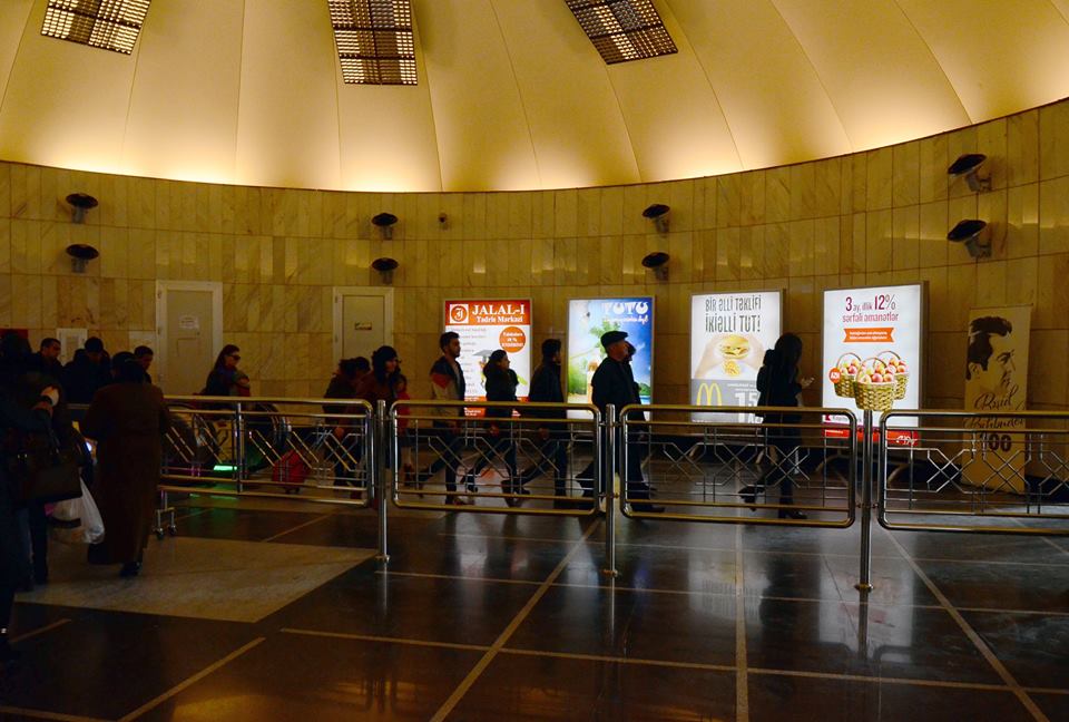 Bakı Metropoliteni Rəşid Behbudovun yubileyi ilə bağlı tədbirlərə başladı (FOTO)