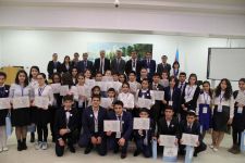 Bakıda yerli və xarici məktəbliləri Dədə Qorqud birləşdirdi (FOTO)