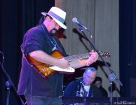 Heydər Əliyev Mərkəzində Stiven Siqalın konserti oldu (FOTO)