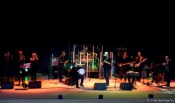 Heydər Əliyev Mərkəzində Stiven Siqalın konserti oldu (FOTO)