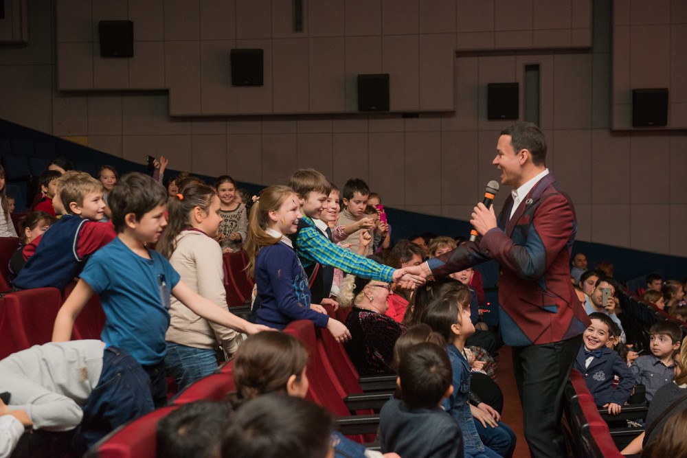 Aleksandr Oleşko: Heydər Əliyev Fondu insanları xeyirxahlıq bayrağı altında birləşdirir (FOTO)
