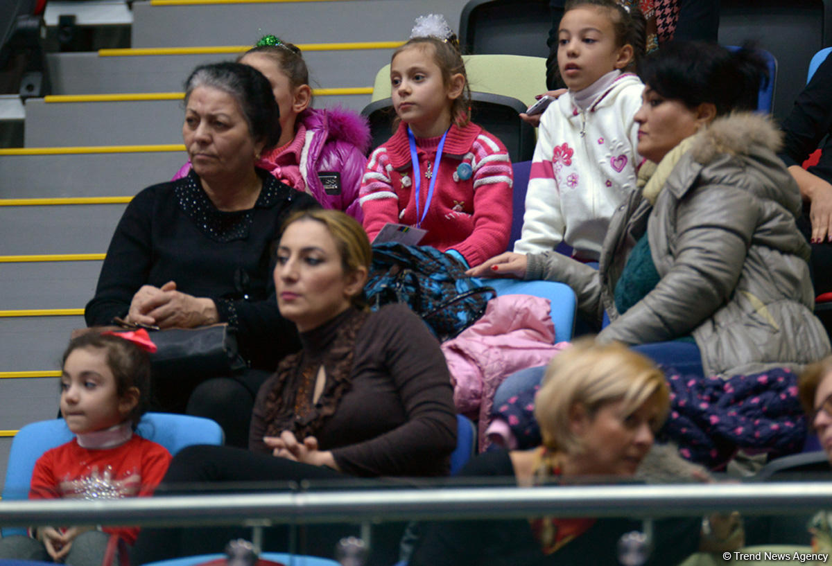 Bədii gimnastika üzrə 22-ci Azərbaycan Birinciliyi və Bölgələrarası Kubok yarışları davam edir (FOTO)