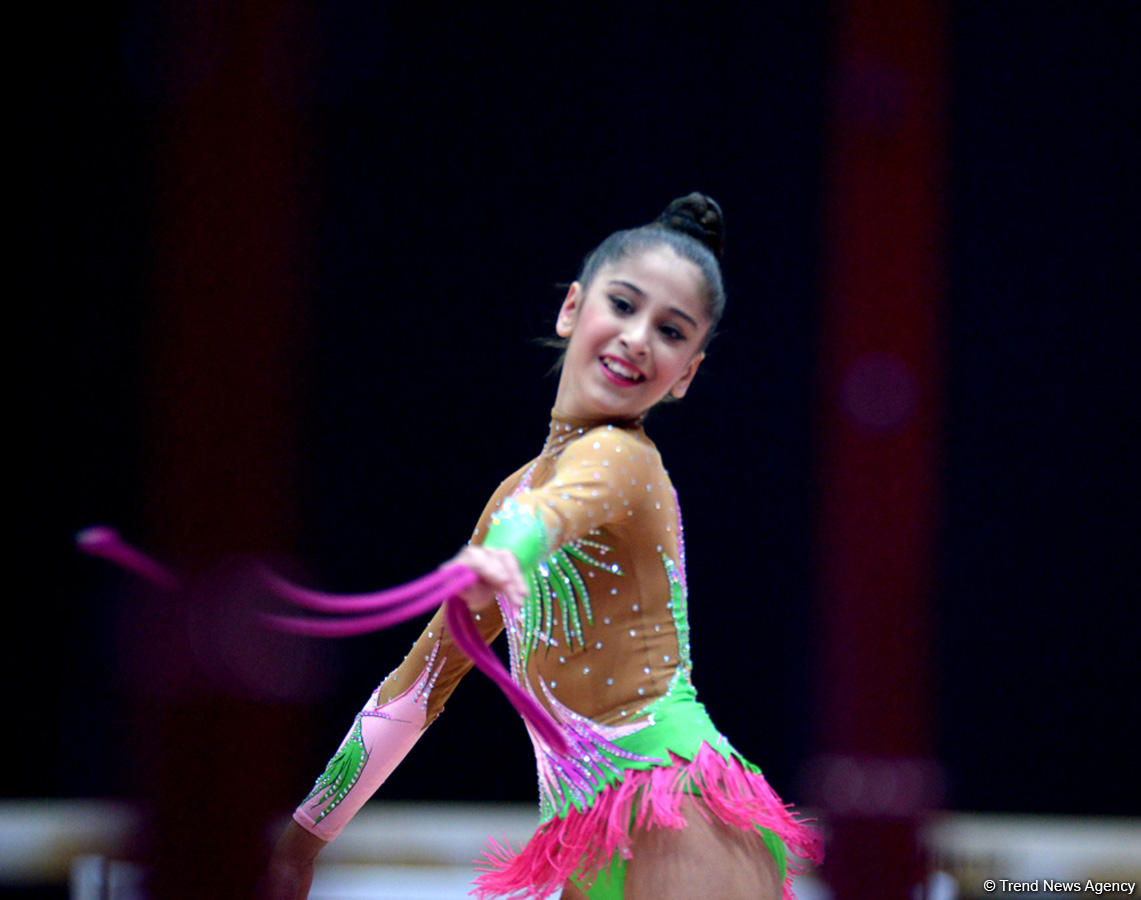 Bədii gimnastika üzrə 22-ci Azərbaycan Birinciliyi və Bölgələrarası Kubok yarışları davam edir (FOTO)