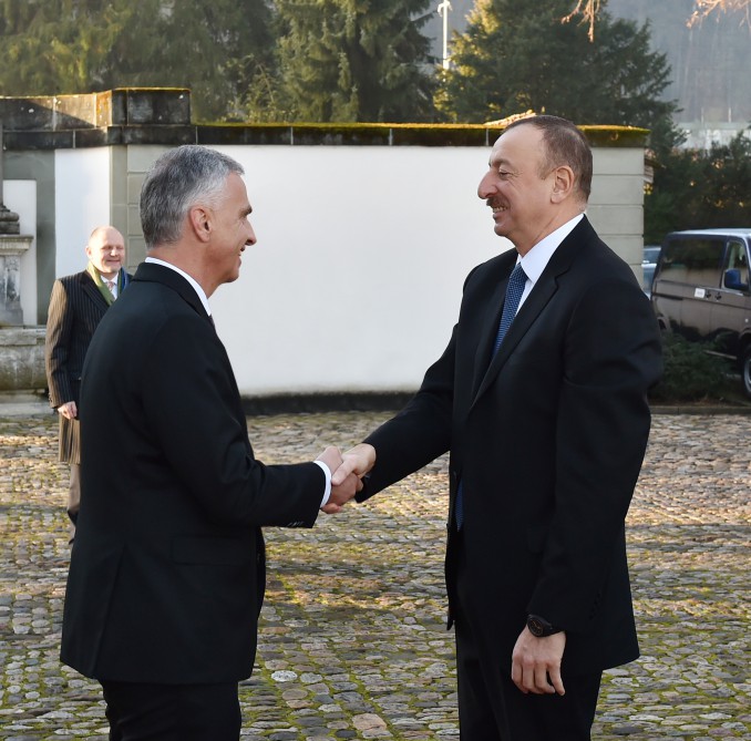 Berndə Azərbaycan və Ermənistan prezidentlərinin görüşü keçirilib (ƏLAVƏ OLUNUB)