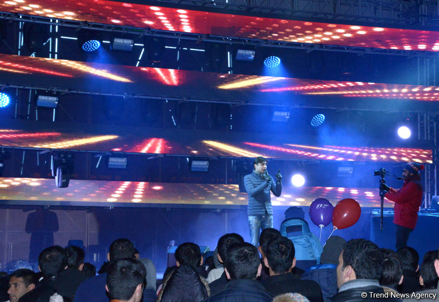 Formula I Avropa Qran Pri yarışmasına geriyə sayımın başlanması münasibətilə konsert və atəşfəşanlıq olub (FOTO)