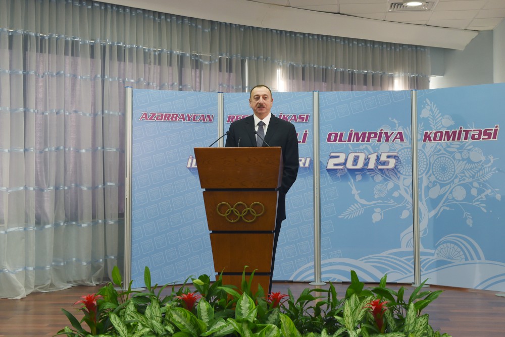 İlham Əliyev və xanımı Mehriban Əliyeva 2015-ci ilin idman yekunlarına həsr olunan mərasimdə iştirak ediblər (FOTO) (ƏLAVƏ OLUNUB)
