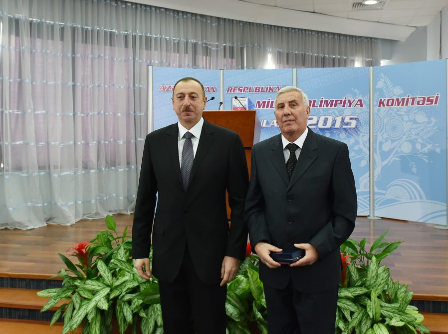 İlham Əliyev və xanımı Mehriban Əliyeva 2015-ci ilin idman yekunlarına həsr olunan mərasimdə iştirak ediblər (FOTO) (ƏLAVƏ OLUNUB)