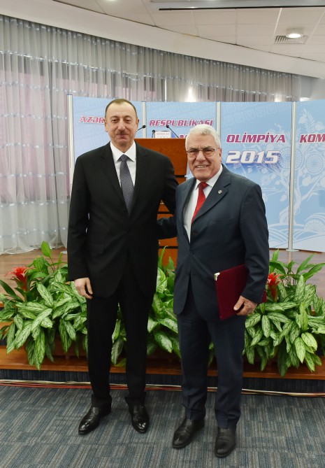 İlham Əliyev və xanımı Mehriban Əliyeva 2015-ci ilin idman yekunlarına həsr olunan mərasimdə iştirak ediblər (FOTO) (ƏLAVƏ OLUNUB)