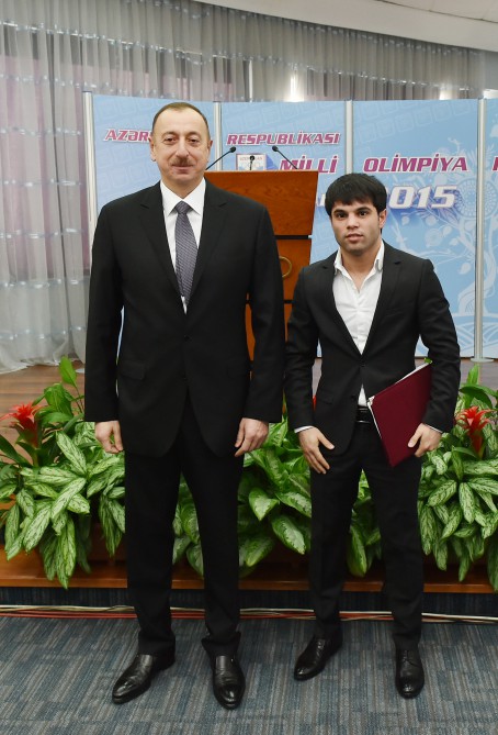 İlham Əliyev və xanımı Mehriban Əliyeva 2015-ci ilin idman yekunlarına həsr olunan mərasimdə iştirak ediblər (FOTO) (ƏLAVƏ OLUNUB)
