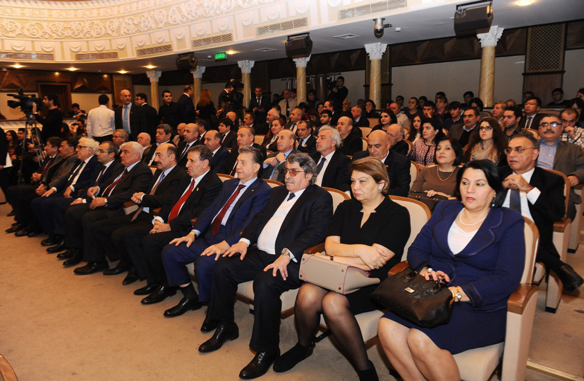 Qorqudşünaslığın işığında (FOTO)