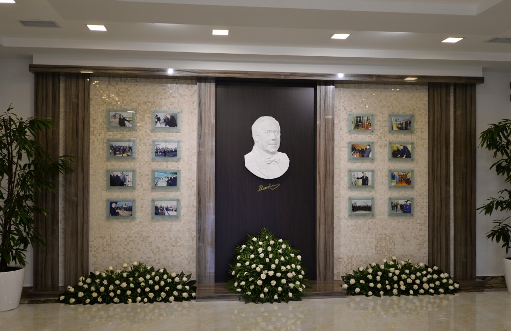 Azərbaycan Prezidenti İlham Əliyev Xəzər rayonunda bir neçə yarımstansiyanın açılışında iştirak edib (FOTO)