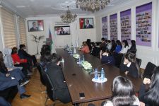 Bilik Fondunun “Fikir şənbəsi” klubunda “Dərs” olub (FOTO)