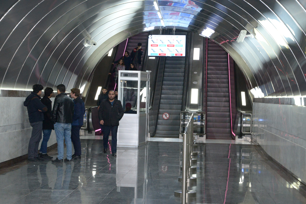 “Elmlər Akademiyası” stansiyasının ikinci çıxışı istifadəyə verildi (FOTO)