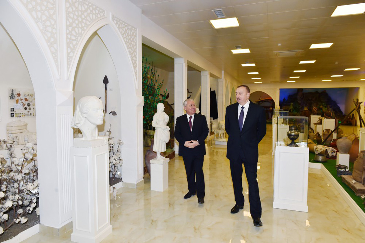 Prezident İlham Əliyev “Baytarlıq şəhərciyi”nin açılışında iştirak edib (FOTO)