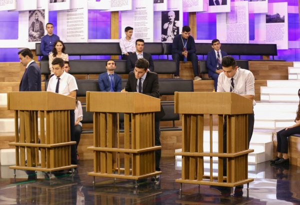 "Parlaq Zəka"da musiqi alətlərinin tarixi (FOTO)