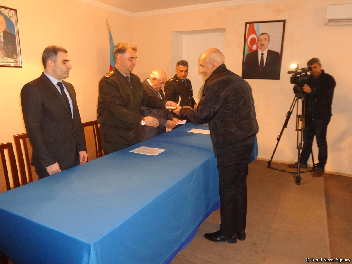 Əfv sərəncamı 2 və 17 saylı cəzaçəkmə müəssisələrində icra olunub (FOTO)