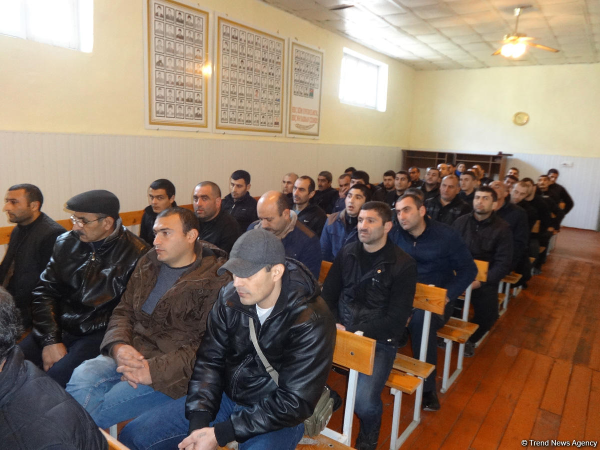Əfv sərəncamı 2 və 17 saylı cəzaçəkmə müəssisələrində icra olunub (FOTO)