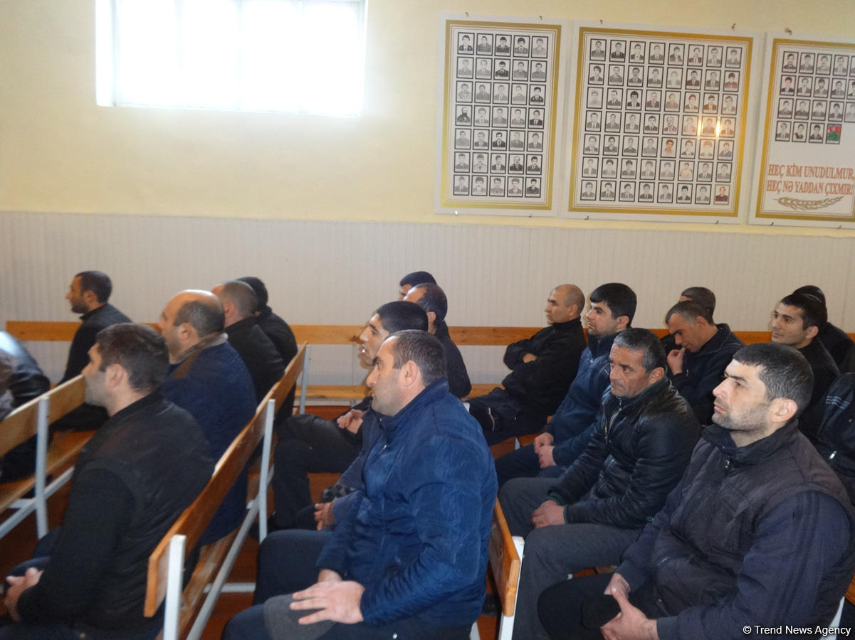 Əfv sərəncamı 2 və 17 saylı cəzaçəkmə müəssisələrində icra olunub (FOTO)